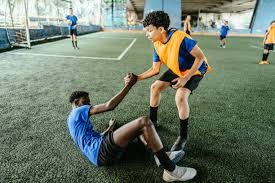 ＂屠龙勇士变恶龙！CBA儒帅邱彪“情绪失控”冲场内狂喷裁判被驱